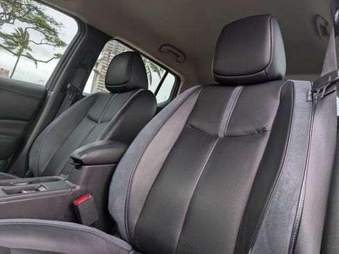 Used 2019 Nissan Leaf SL w/ SL Technology Package image 14