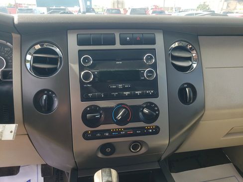 Used 2008 Ford Expedition EL XLT image 16