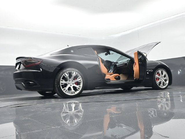 Used 2017 Maserati GranTurismo Sport RWD image 73