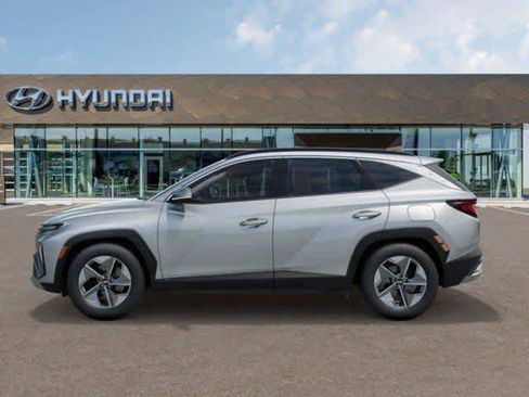 Used 2025 Hyundai Tucson SEL FWD image 24