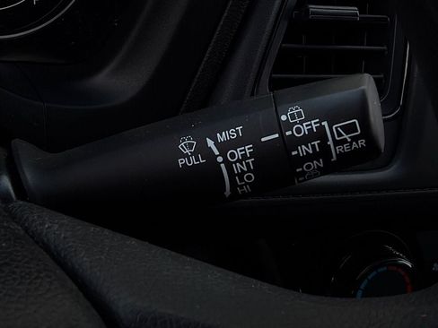 Used 2016 Honda HR-V LX image 21