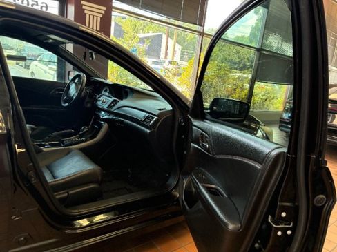 Used 2017 Honda Accord Sport Special Edition image 28