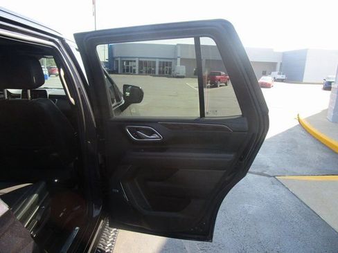 Used 2022 Chevrolet Tahoe Z71 image 25