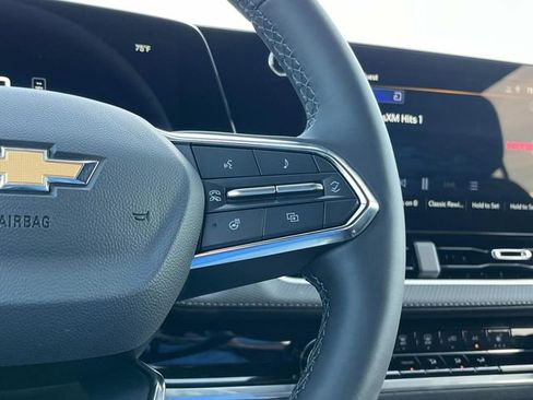 New 2026 Chevrolet Equinox LT w/ Safety and Technology Package FWD image 24