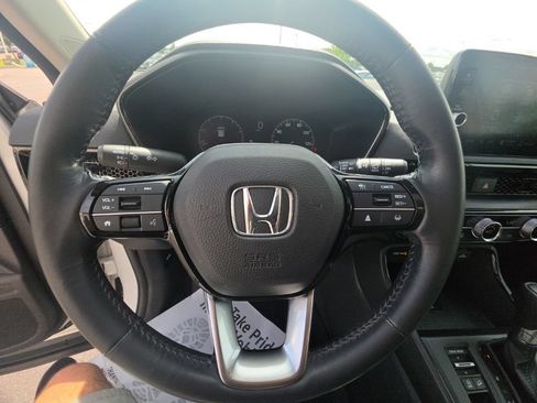 Used 2023 Honda CR-V EX-L image 17