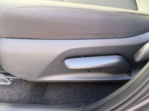 Used 2025 Toyota RAV4 LE image 13