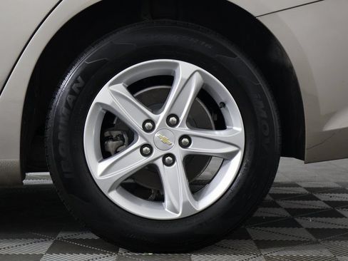 Used 2024 Chevrolet Malibu LT FWD image 16