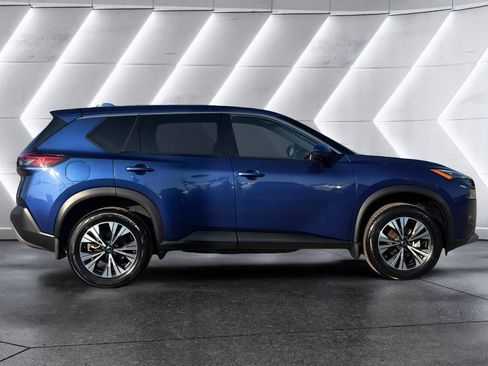 Used 2021 Nissan Rogue SV image 8