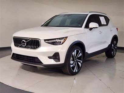 Used 2025 Volvo XC40 B5 Ultra w/ Protection Package Premier