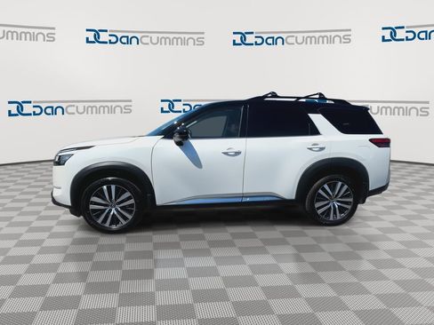 Used 2022 Nissan Pathfinder Platinum w/ Cargo Package image 5