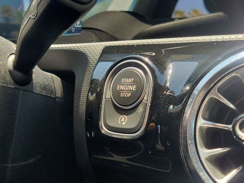 Certified 2022 Mercedes-Benz CLA 250 image 17