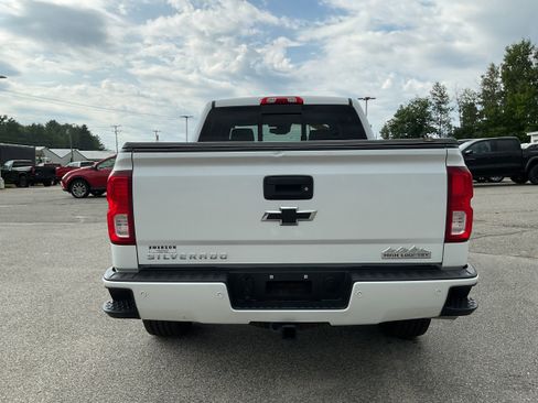 Used 2018 Chevrolet Silverado 1500 High Country image 4