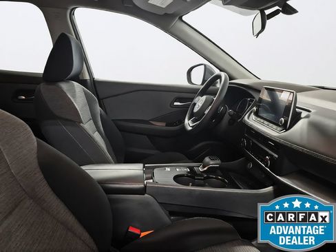 Used 2023 Nissan Rogue SV FWD image 31