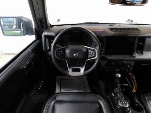 Used 2024 Ford Bronco Badlands image 42