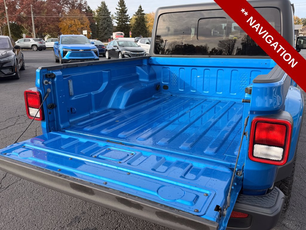 Used 2022 Jeep Gladiator Sport AWD/4WD image 7
