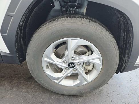 Used 2024 Hyundai Tucson SE image 13