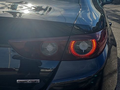 Used 2025 MAZDA MAZDA3 s image 34