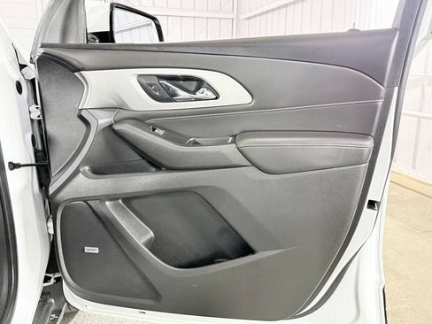 Used 2020 Chevrolet Traverse RS FWD image 30