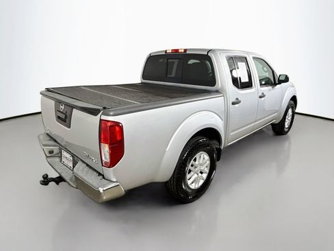 Used 2016 Nissan Frontier SV AWD/4WD image 7