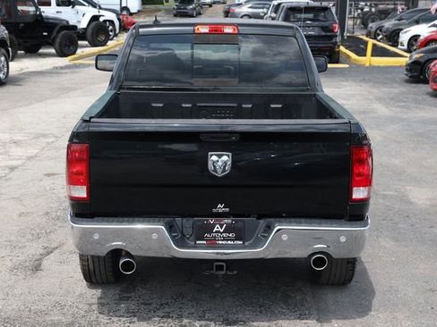 Used 2017 RAM 1500 SLT RWD image 12