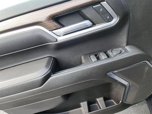 Used 2022 Chevrolet Silverado 1500 RST image 13