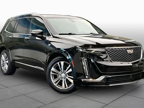 Used 2024 Cadillac XT6 Premium Luxury FWD image 3