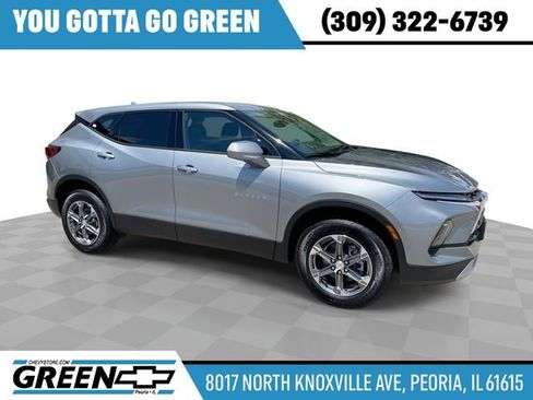 Used 2026 Chevrolet Blazer LT FWD image 1