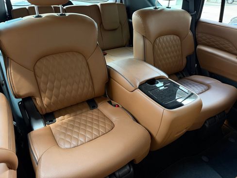 Used 2023 INFINITI QX80 Sensory w/ Cargo Package RWD image 24