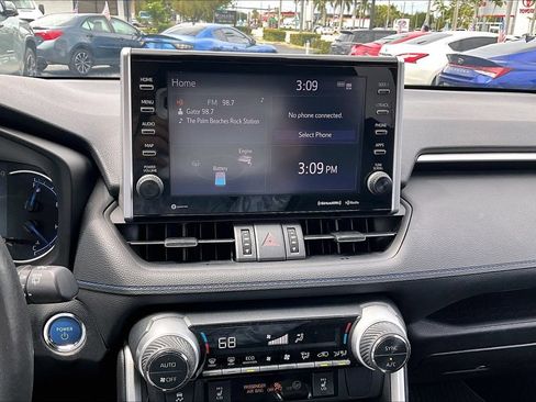 Used 2022 Toyota RAV4 XSE w/ XSE Grade Weather Package AWD/4WD image 15