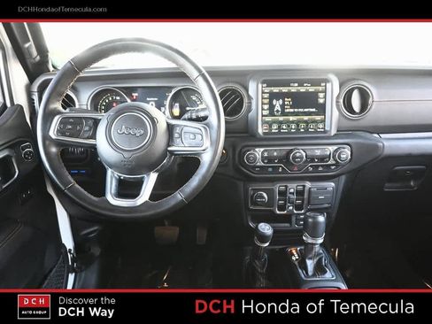 Used 2022 Jeep Wrangler Unlimited Sahara image 8