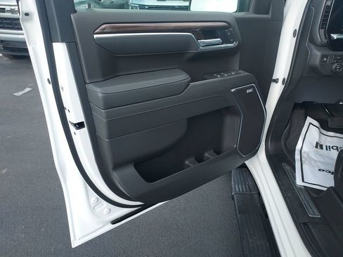 New 2026 Chevrolet Silverado 1500 RST AWD/4WD image 11