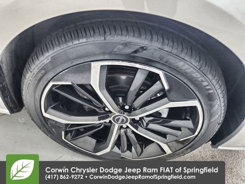 Used 2024 Nissan Altima 2.5 SR image 31