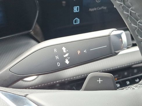 New 2027 Chevrolet Equinox LT w/ Convenience Package II FWD image 9