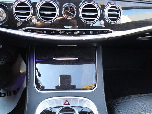 Certified 2019 Mercedes-Benz S 560 4MATIC Sedan image 17