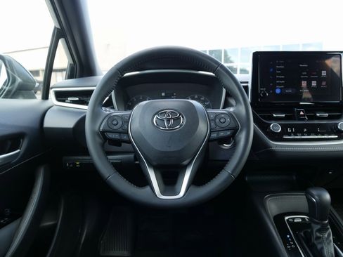 Used 2025 Toyota Corolla SE image 21