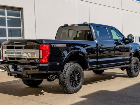 Used 2021 Ford F250 Platinum w/ Tremor Off-Road Package image 9
