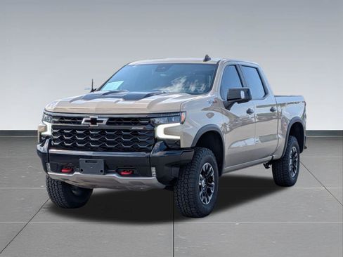 Used 2022 Chevrolet Silverado 1500 ZR2 w/ Technology Package AWD/4WD image 10