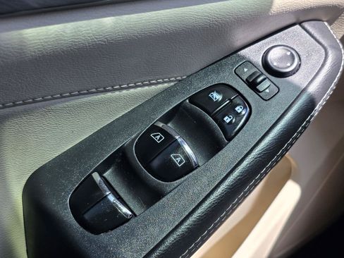 Used 2018 Nissan Maxima 3.5 SL FWD image 10