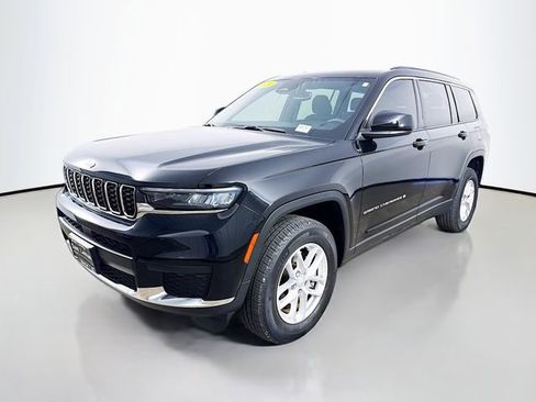 Used 2024 Jeep Grand Cherokee L Laredo RWD image 3