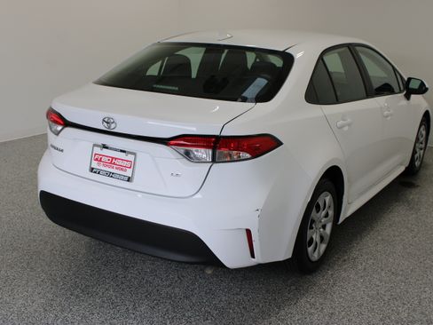 Used 2024 Toyota Corolla LE FWD image 7