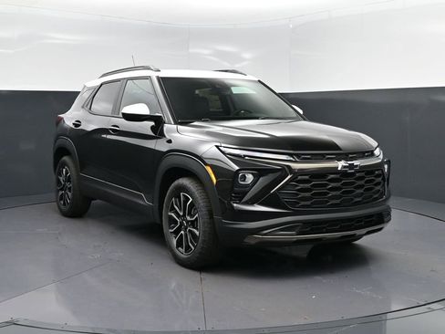 New 2026 Chevrolet TrailBlazer ACTIV FWD image 9