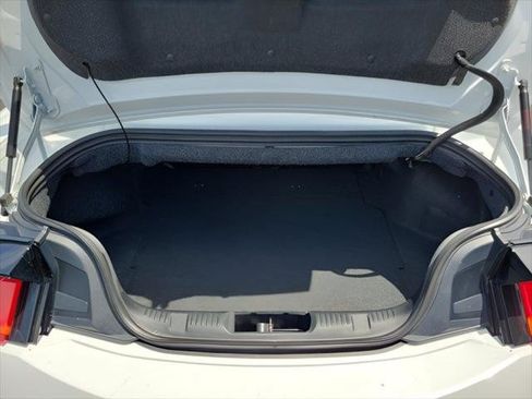 Used 2024 Ford Mustang Convertible RWD image 7