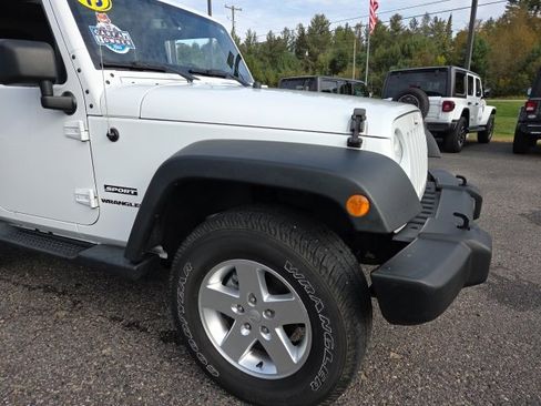 Used 2013 Jeep Wrangler Sport image 9