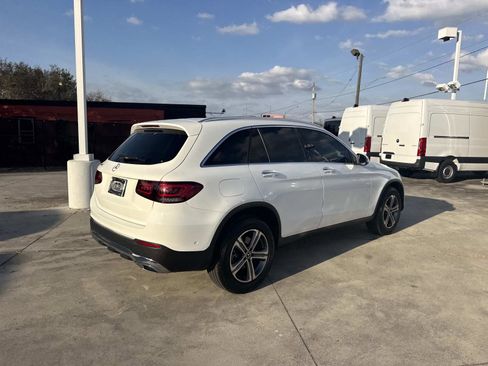 Certified 2022 Mercedes-Benz GLC 300 image 3