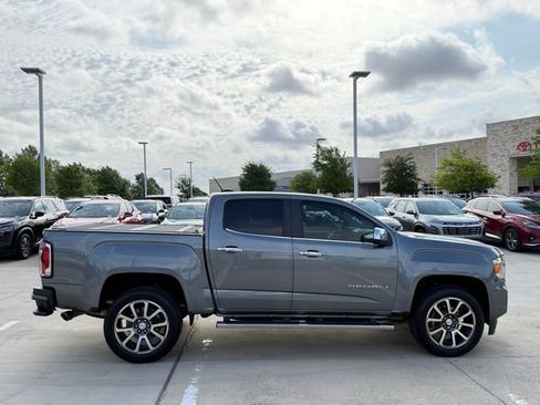 Used 2022 GMC Canyon Denali RWD image 3
