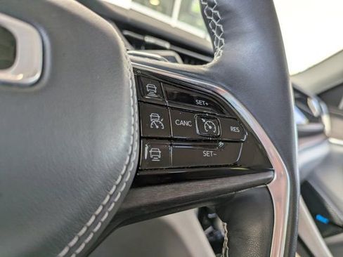 Used 2022 Jeep Grand Cherokee Overland image 25