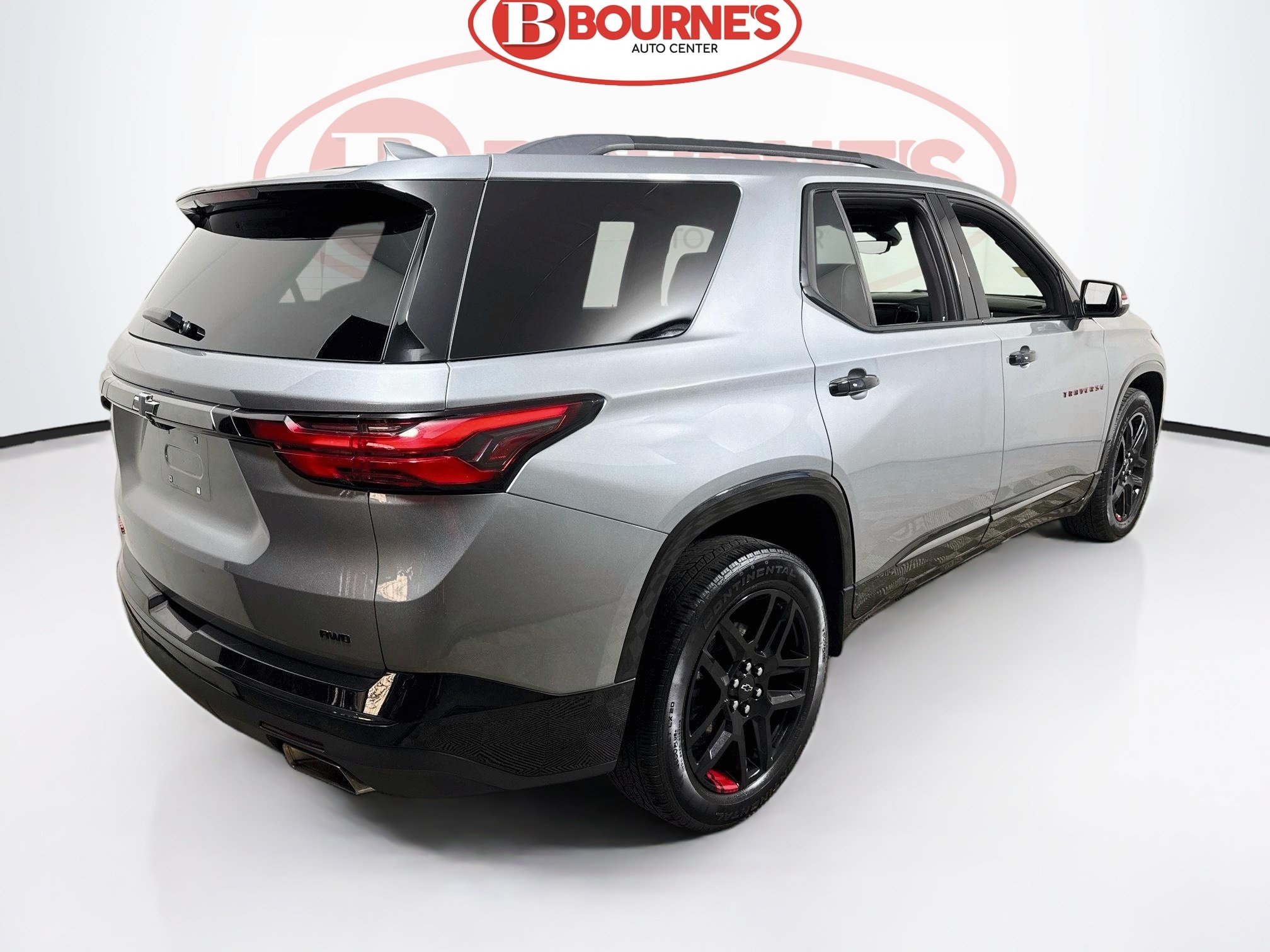 Used 2023 Chevrolet Traverse Premier w/ Redline Edition AWD/4WD image 12