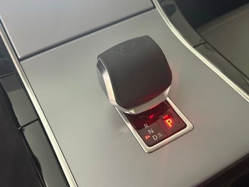 Certified 2025 Land Rover Range Rover Velar S image 19