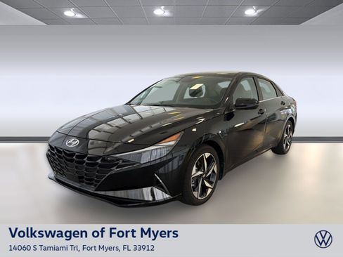 Used 2023 Hyundai Elantra Limited FWD image 1