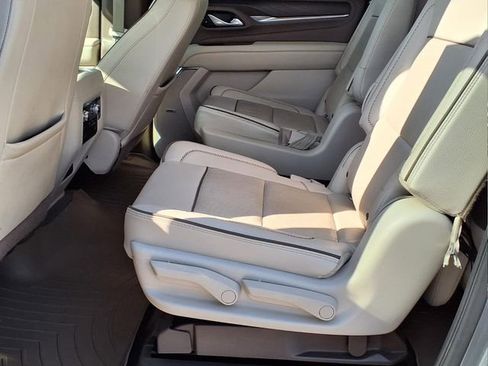 Used 2022 GMC Yukon XL Denali w/ Max Trailering Package image 12